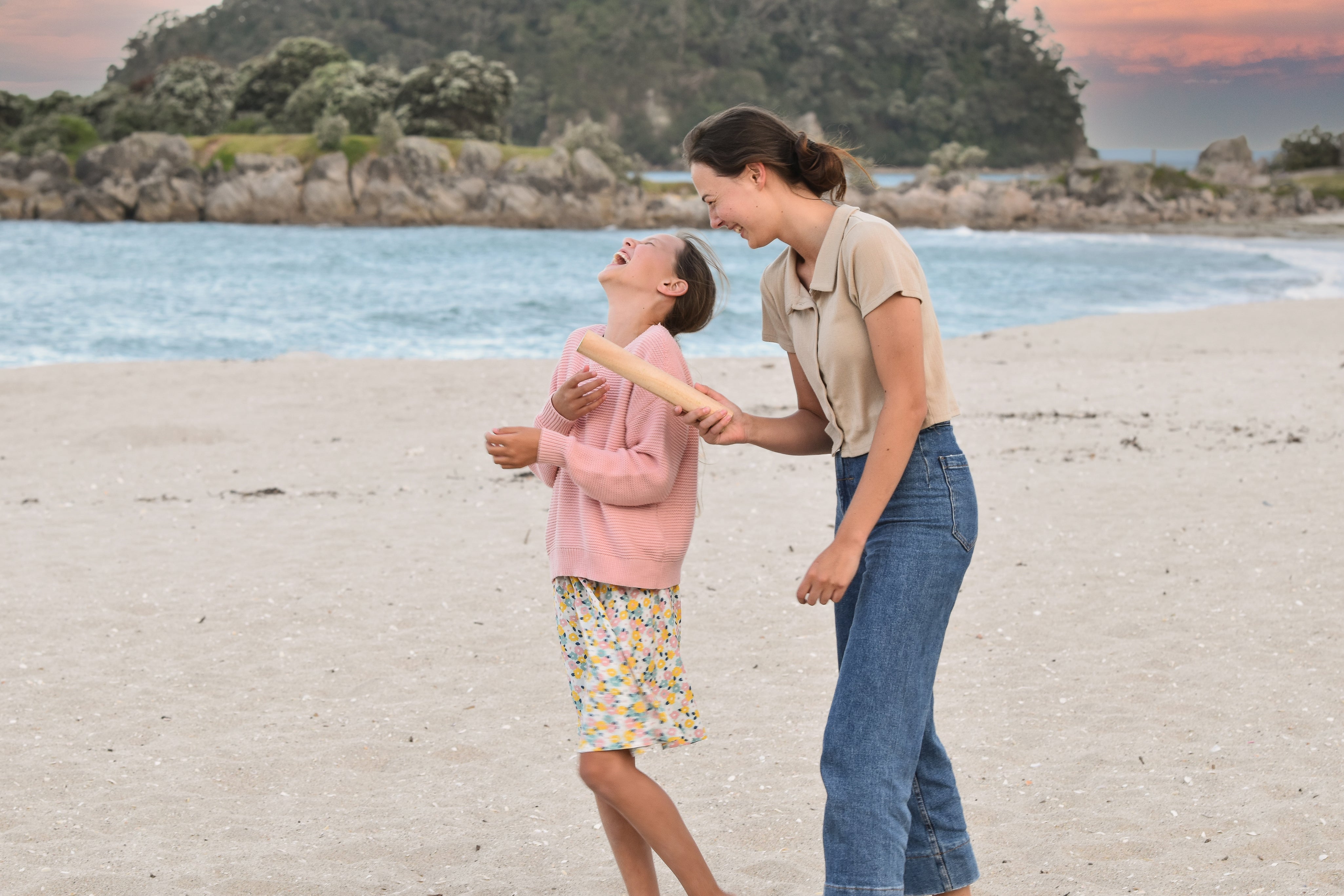Kubbs-Girls-Beach-Laugh-4.jpg